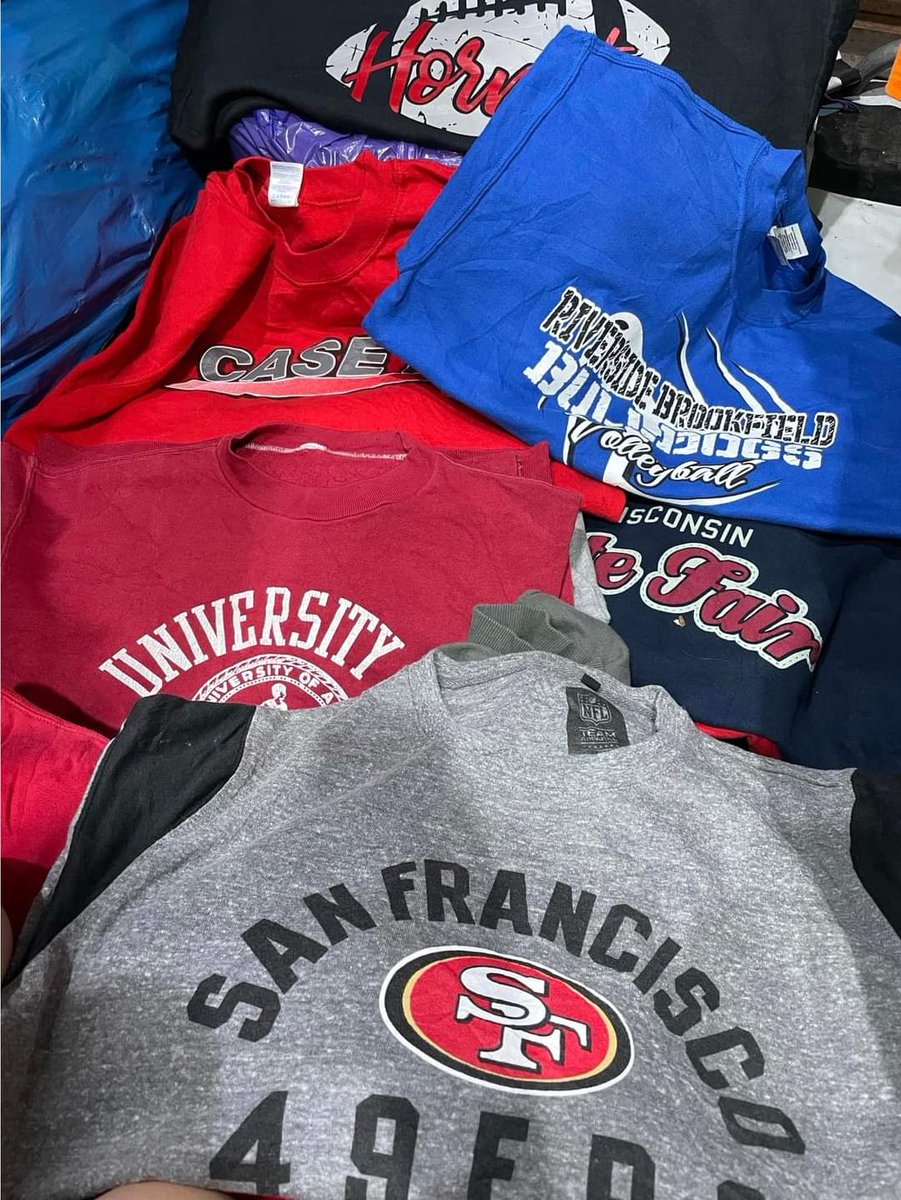 Jamjam95327910's tweet photo. เสื้อยืดมือสองงานusa ราคาไม่เกิน120 สั่งซื้อวันนี้แถมฟรีต่างหูจุกๆ สั่ง1ตัวก็มีของแถม 👚👗👕
ค่าส่งเหมา 40 บาท
#ส่งต่อเสื้อผ้ามือส��งสภาพดี #เสื้อโอเวอร์ไซส์ #เสื้อยืดมือสอง https://t.co/uIbEmiW75m
