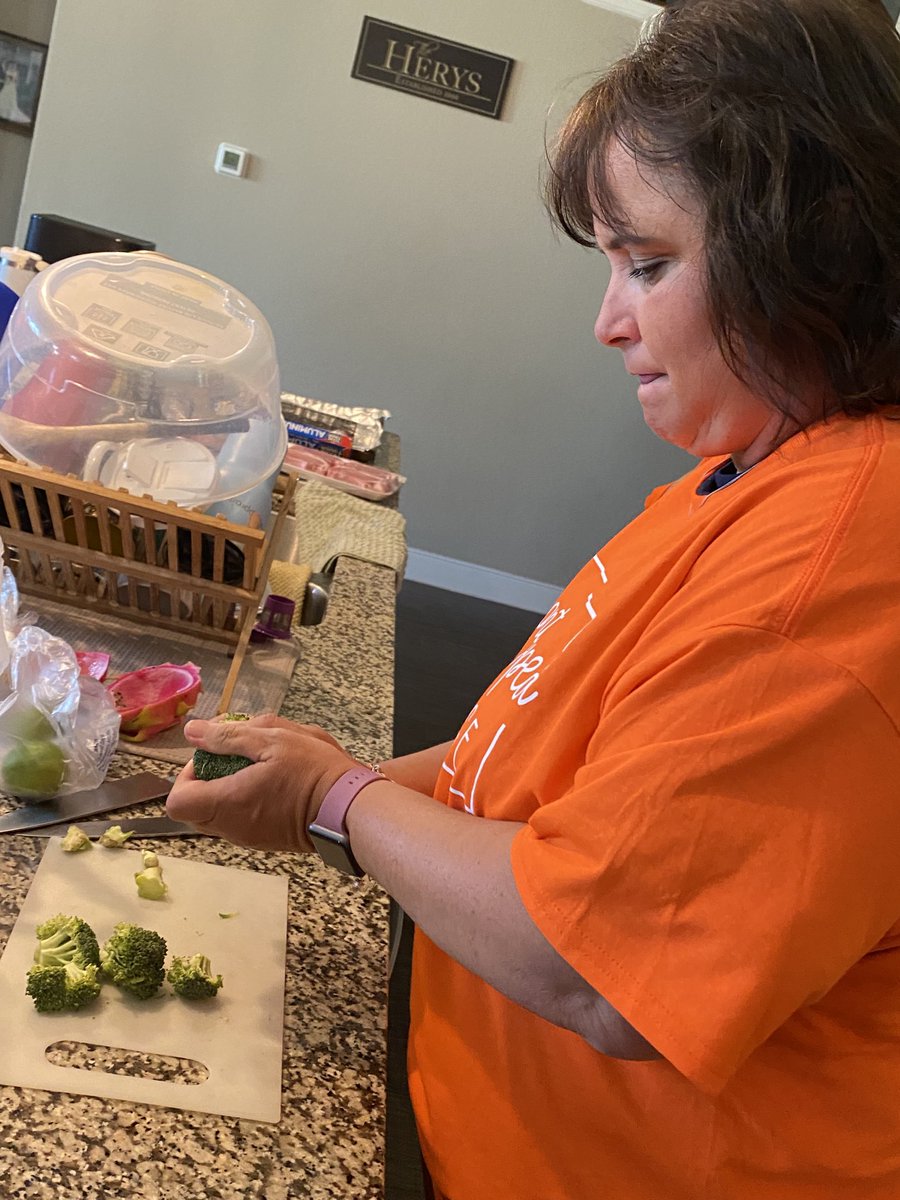 #bengalpride What do you add to create a balanced meal? Broccoli 🥦Keeping everyone healthy @ happy 😋