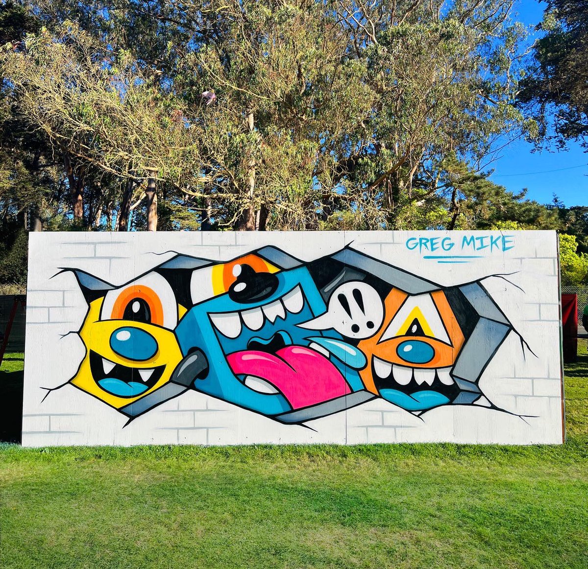 GREG MIKE (@gregmike) on Twitter photo Painted this wall live at <a href="/sfoutsidelands/">Outside Lands</a> festival in San Francisco. Quick Sunday afternoon session in the park. Painted this wall live at <a href="/sfoutsidelands/">Outside Lands</a> festival in San Francisco. Quick Sunday afternoon session in the park.