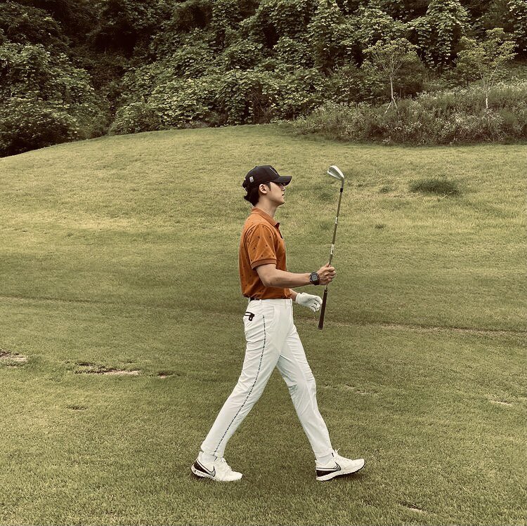 𝐦𝐚𝐫. tweet media