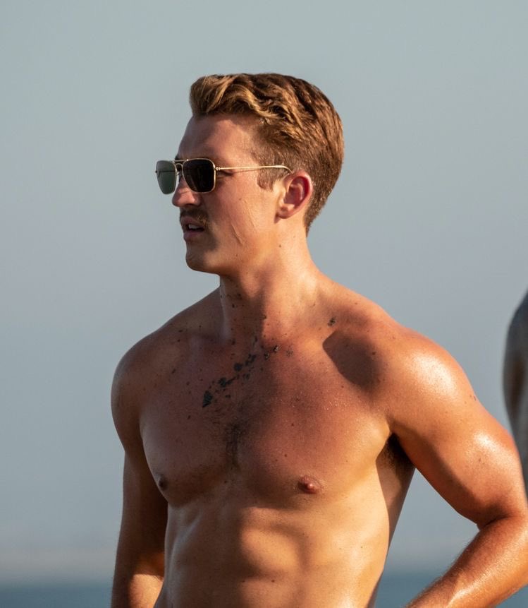 veronic67062738's tweet photo. happy miles teller monday!!! @Miles_Teller @keleighteller @TopGunMovie #milesteller #tomcruise #TopGun #TopGunMaverick #spiderhead #bradleybradshaw #rooster #greatballsoffire #wingman #GlenPowell #monicabarbaro #lewispullman #wardogs #keleighteller #mitell #Phoenix #valkilmer https://t.co/xuxwxhHUvJ