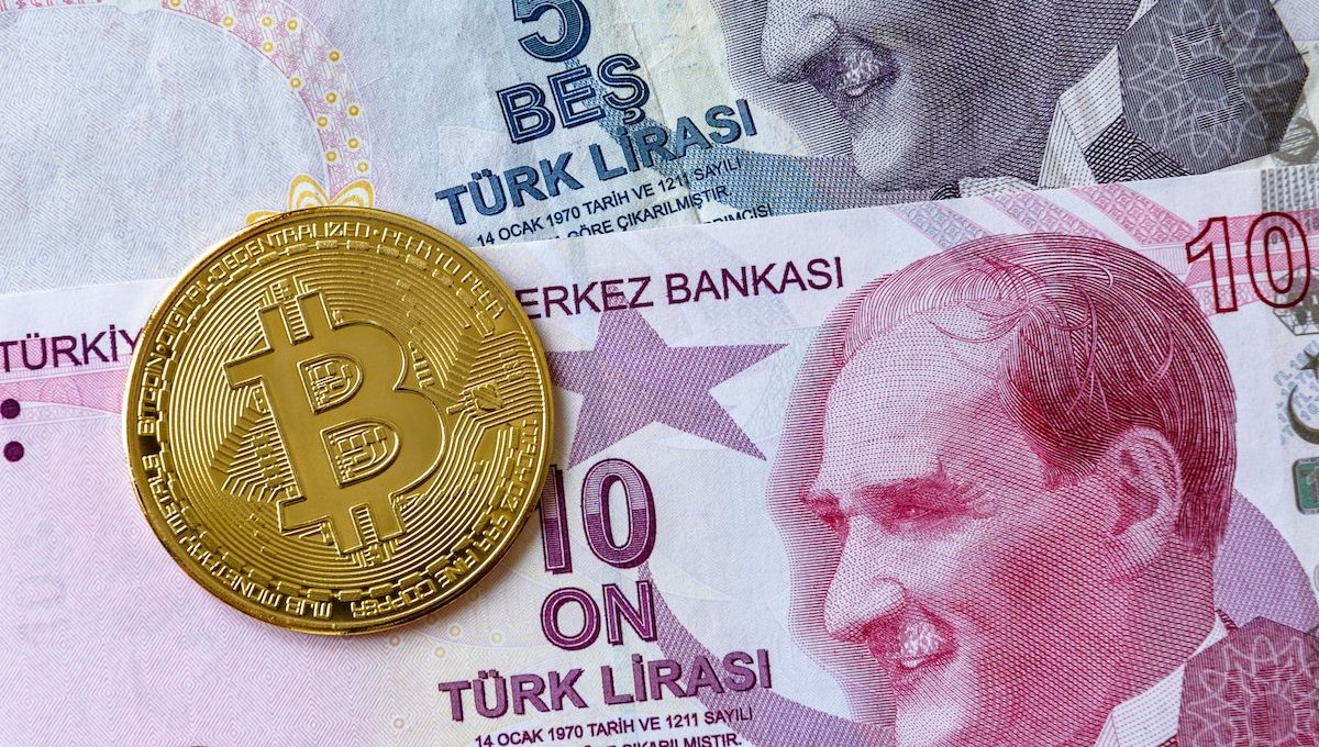 BitkrexHaber's tweet photo. Geçtiğimiz haftalarda önemli düşüşler kaydeden kripto para birimlerinin 5 hafta içinde değer kazanarak 1 trilyonluk piyasa değerine ulaşması #KriptoPara #KriptoParaHaber #SonDakika #Haber #Bitcoin #Bitkrex
https://t.co/YiMCKAqOeM https://t.co/uzBJrtSjPA