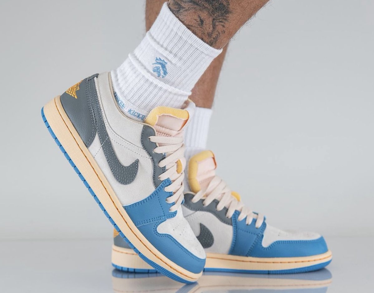 SBDetroit's tweet photo. New Air Jordan 1 Low With Union Vibes 🔥  https://t.co/q20kSzB4gw https://t.co/6Zz2WPIY2X