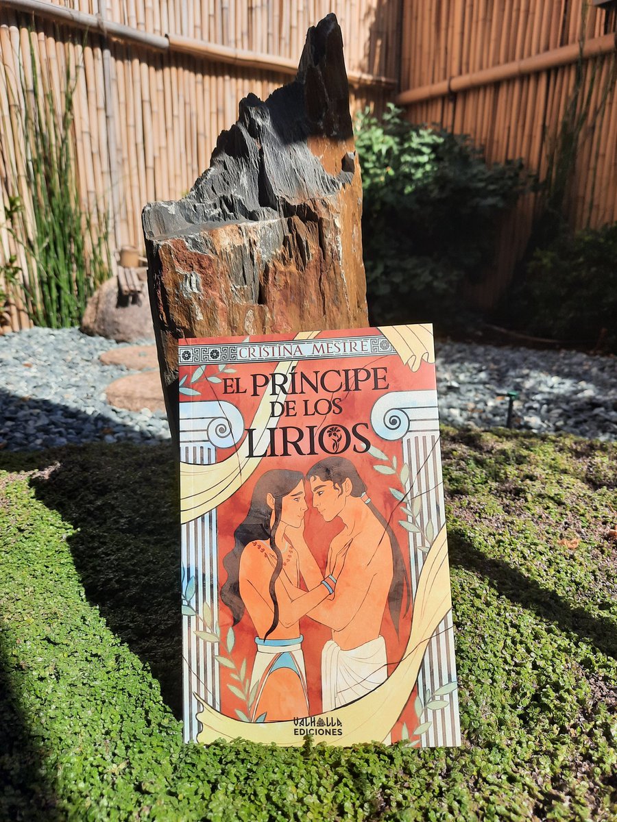 miniCrisGM's tweet photo. ¿No sabéis qué leer este verano? 
¿Queréis una historia autoconclusiva de romance y misterio en la antigua Creta? 
¡Tengo el libro perfecto para vosotros! https://t.co/aTY7HSPps6