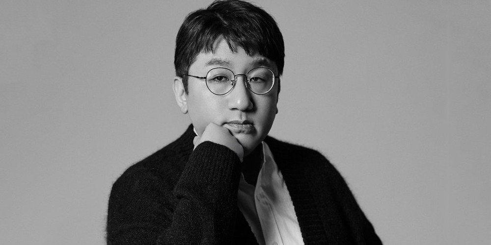 Interlude_Ro's tweet photo. HAPPY BIRTHDAY @hitmanb !
The best producer and CEO out there. 💜💜
#HitmanBangDAY
#BangPDnim https://t.co/zMLUUwkAMg