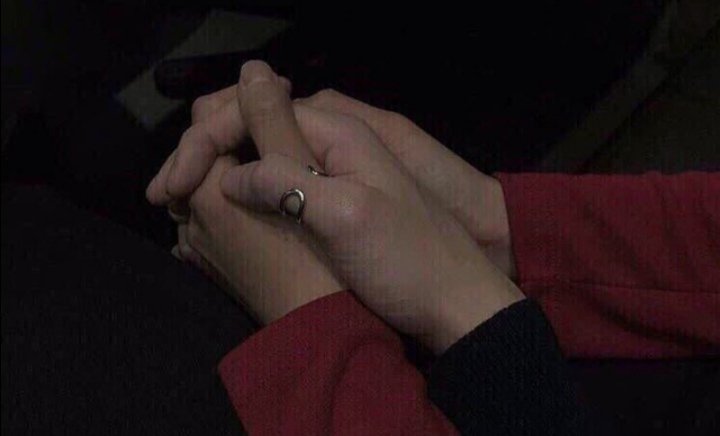 - سُررت في العمر مره .. وكنت أنتَ المسّرھ🤍.