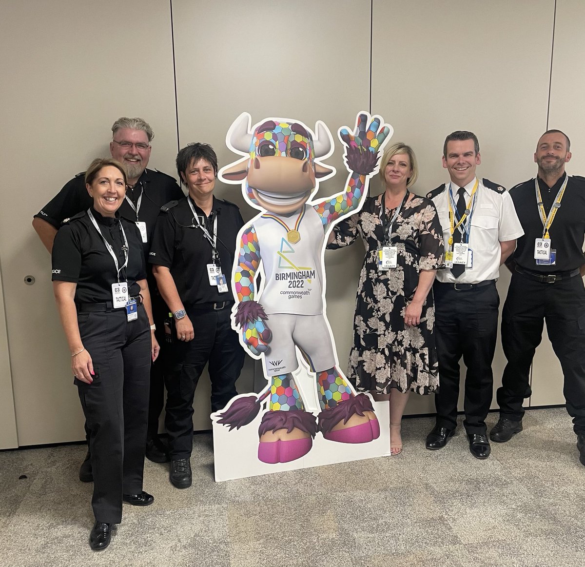 Its the final day of #Team2 working together in the #MACC  for #B2022! It’s been an absolute pleasure to work with EddWilliams@MrEddWilliams ⁦<a href="/WMerciaPolice/">West Mercia Police</a>⁩ to help keep people safe at the #CWG #joblikenoother #policepartners #ClosingCeremony #OneTeamworkingtogether   💙💙