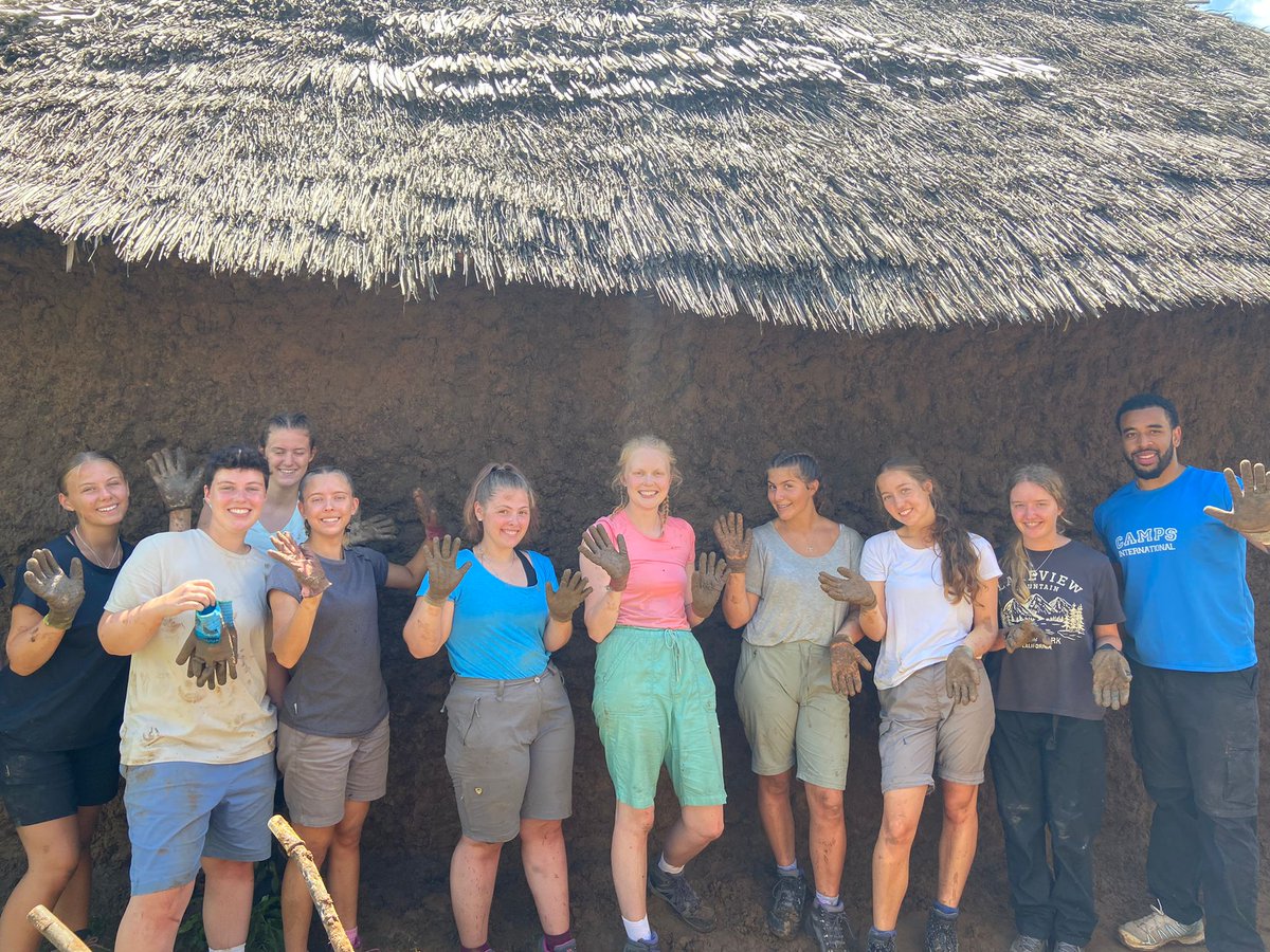 campkenya's tweet photo. #TeamZabibu recently visited the sacred Kaya forest 🌴, learning all about the local trees and their mecidinal purposes 💊. The team have also started their project work on some local housing 💪 #DoSomethingAmazing #CampsEffect @CampsInt https://t.co/VchXLNa6S7