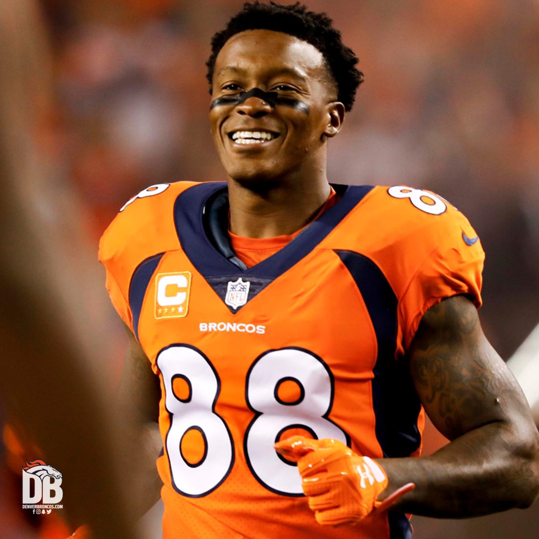 Broncos's tweet photo. #LLDT 🕊

🧡8️⃣/8️⃣💙 https://t.co/ccrX1AtbNb