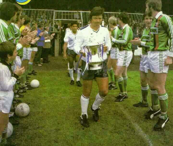 🗓️ #OnThisDay in 1982...

Glentoran draw 3-3 with <a href="/SpursOfficial/">Tottenham Hotspur</a> in a pre-season friendly at home. 

#Glentoran #COYG 💚🐓
