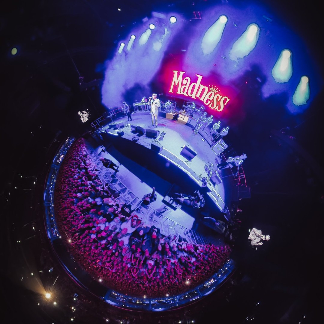 What 👏 a 👏 gig 👏 We had a mad time at #Madness in 3Arena on Saturday night 🤩 Did you join us in The Premium Club? 💃 

Cracking 📸 via <a href="/StefanTivodar/">Ştefan Tivodar</a>