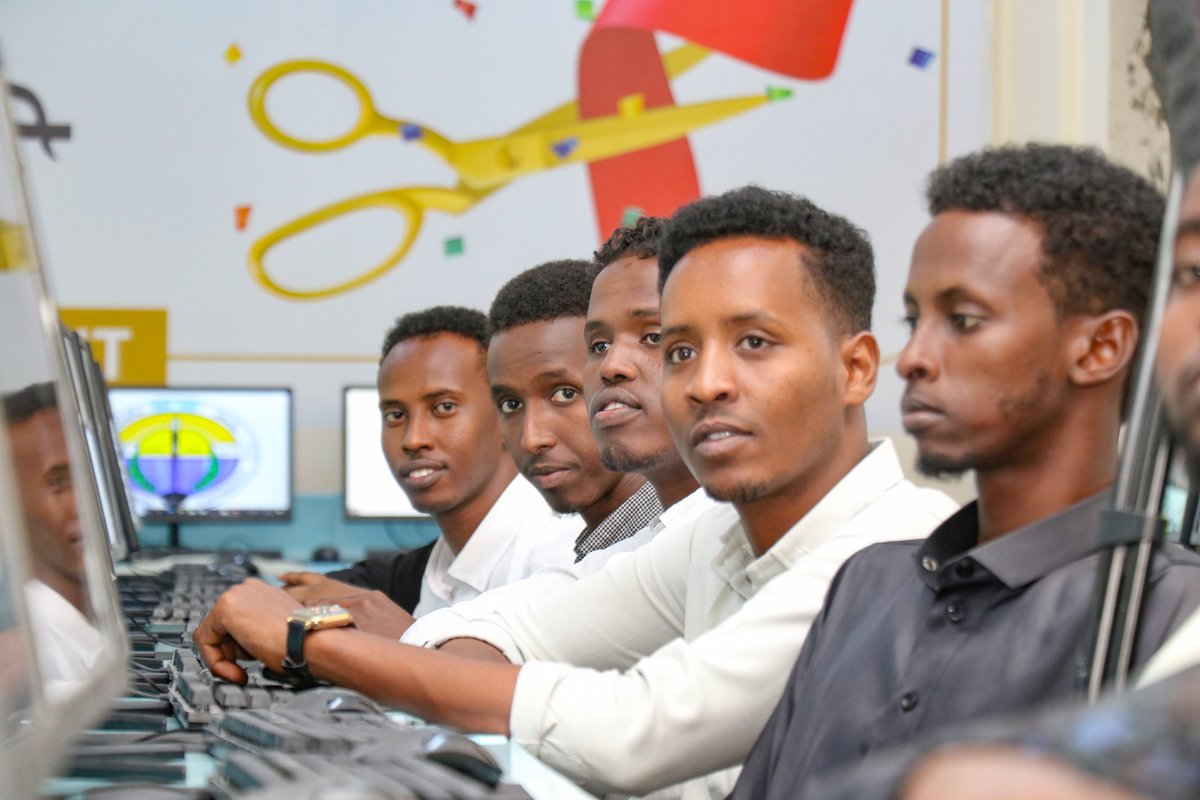 Faculty of Computer Science & IT of Mogadishu University has today launched a new modern computer lab.