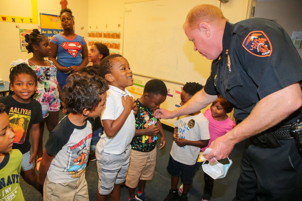 LakelandPD's tweet photo. Our City is so special! ❤️
THANK YOU to everyone who welcomed us on #NationalNightOut2022!  We appreciate you taking the time to celebrate with us &amp; for allowing us to thank you for the support shown to us every day.

Check out the full album on our FB page! https://t.co/0PBRmMbyAZ