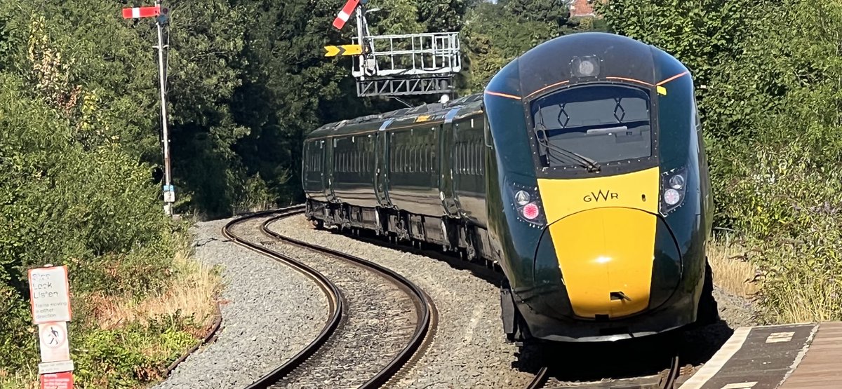 PlatformEdge1's tweet image. Last stop on my plan for today is Worcester Foregate Street ✅

802012 departing with 166208 arriving in #Class166 #Class802
