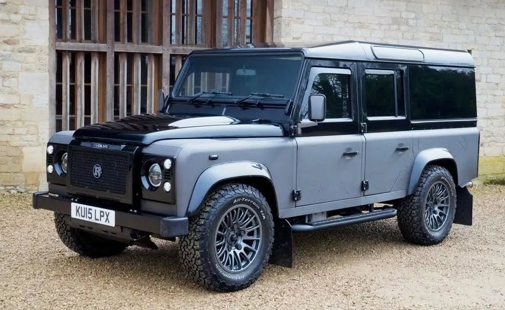 𝗥𝗶𝘃𝗼𝗹𝘃𝗲 𝗯𝗲𝘀𝗽𝗼𝗸𝗲 𝗟𝗮𝗻𝗱 𝗥𝗼𝘃𝗲𝗿 𝗗𝗲𝗳𝗲𝗻𝗱𝗲𝗿𝘀, built and reworked to be as individual as you are.
Designed and engineered in-house from simple remapping to V8 conversions.
rivolve.com

 #rivolve #LandroverDefender #Defender  #NeneOverland