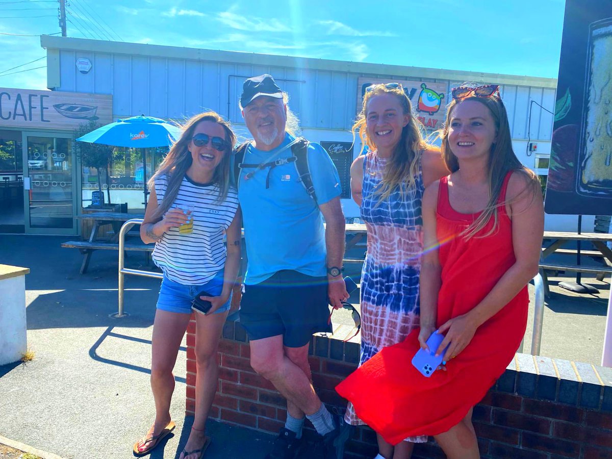 Stephaniesymph1's tweet photo. After our training session on Saturday, my friends and I met @BillBailey on his fundraising hike across the southwest. 

We might not be as famous as him, but we’re just as proud to be raising money for a good cause! @Womeninsport_uk 

https://t.co/2wrc3KBlWE https://t.co/g07bWEIUpc