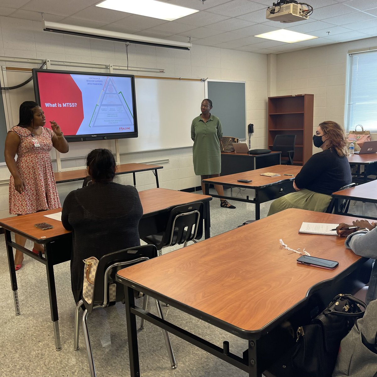MHSS_AISD's tweet photo. Day 2 of New Employee Orientation and the @SELCulture_AISD Specialists are equipping teachers with strategies for managing their classrooms, dealing with escalating behaviors, and reviewing the MTSS/SEL framework. @Lorenzo86067552 @MarcieStrahan https://t.co/bij4oEQAUu