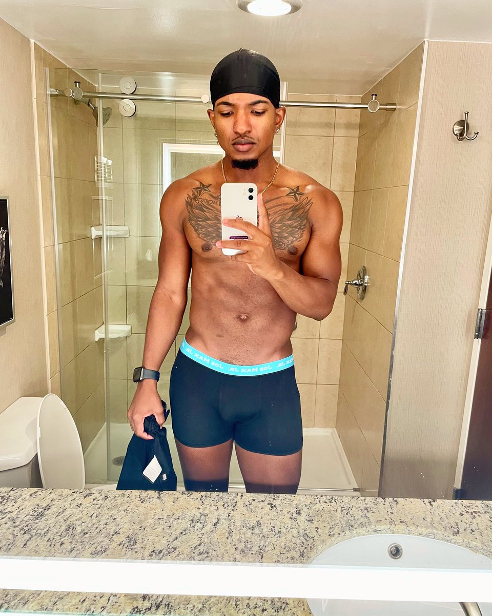 RealRiiich's tweet photo. New To This! 📍 https://t.co/QtxsnNpZrK