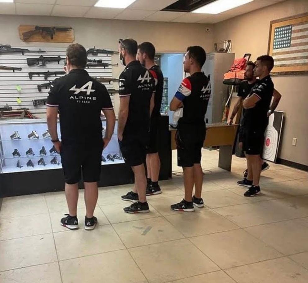 SeTunado's tweet photo. Piastri é nosso, custe o que custar!

#Piastri #PiastriGate #alpinef1 #f1tt #F1 https://t.co/2hnzovu0DJ