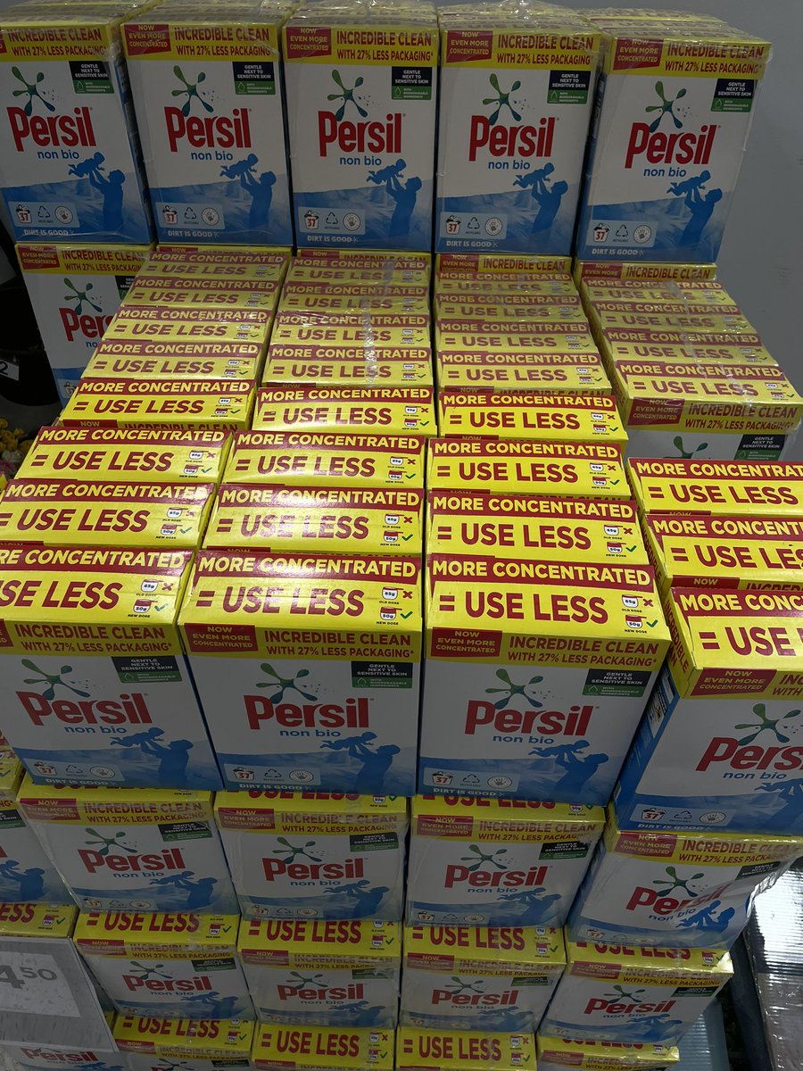 nubeals's tweet photo. Also spotted in Asda:
more concentrate = useless π
#copywritingfails https://t.co/psrFAC4u9i