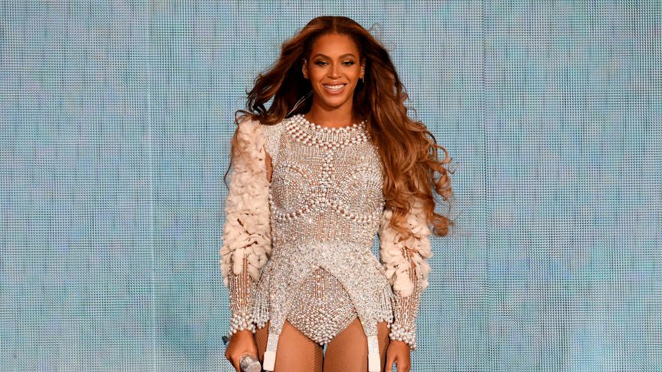 Forbes's tweet photo. Beyoncé’s ‘Renaissance’ Is A No. 1 Album—But It’s Not Her Biggest Debut Ever https://t.co/9PCzSqy3cA https://t.co/evQ7HSic13