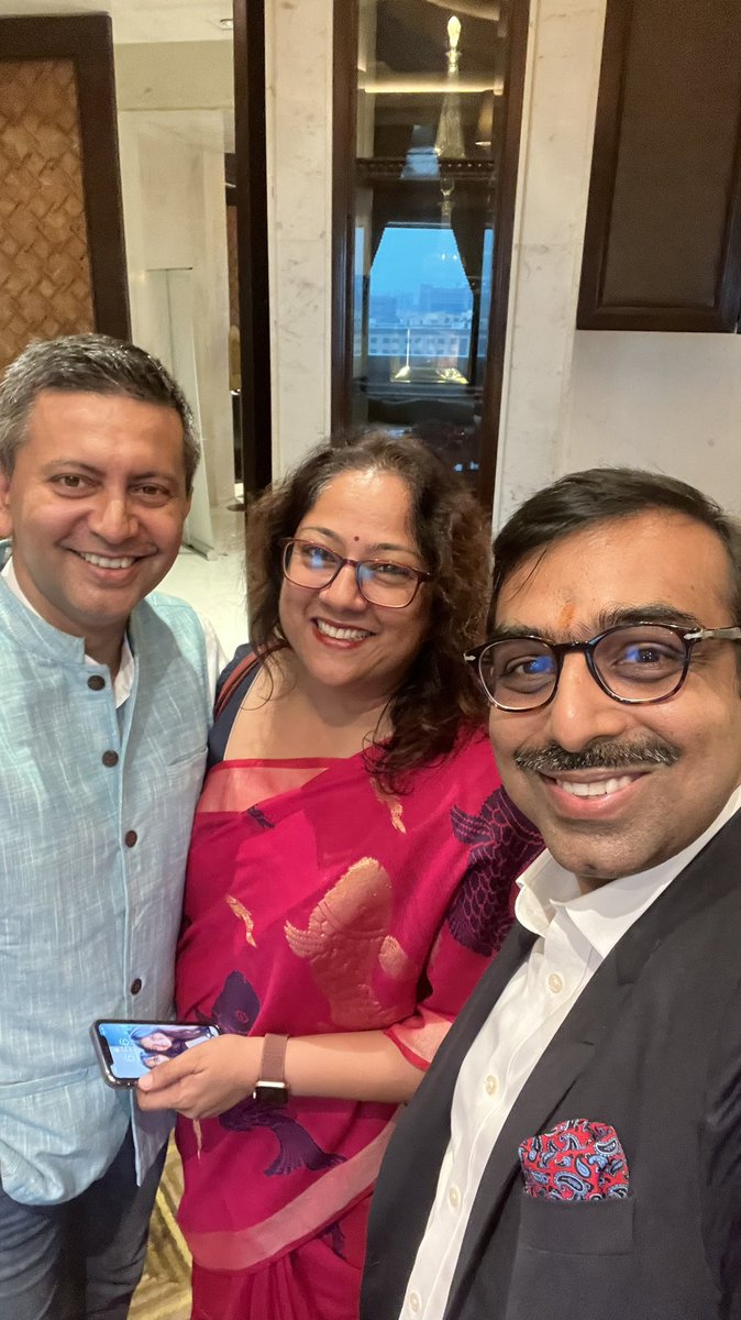 india_singhal's tweet image. Your network is your net worth…..
 
#BBGDelhi #IamChevening #NetworkingEvening #Network #Networth