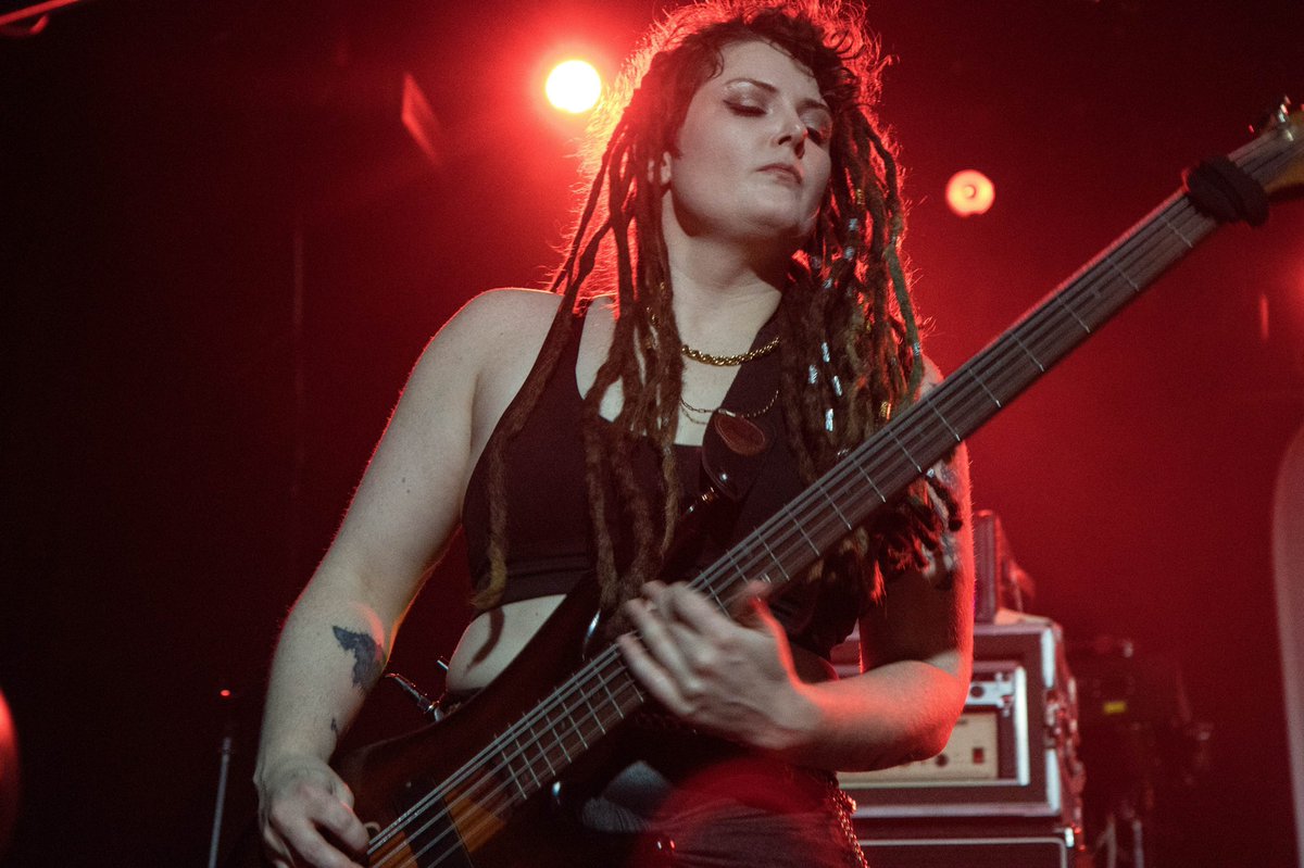royaltykult's tweet photo. Lex Wolfe
Sunday, July 31st
Photo by @bl6ckr0s3
#royaltykult #lexwolfe #whiskyagogo #losangeles #bl6ckr0s3images #ibanez #ibanezbasses #alternativemetalmusic #alternativerockmusic #ashdownengineering #bartolinipups #ghsstrings https://t.co/N9DWau7dpL