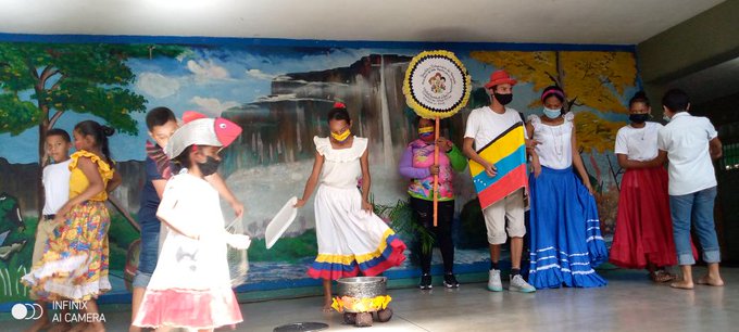 Danielcustodio3's tweet photo. La Escuelas abiertas bicentenarias, son una gran fiesta vacacional que ofrece espacios a la población estudiantil la oportunidad de “continuar formándose” con jornadas recreativas e integrales . https://t.co/FggTZAwwN4