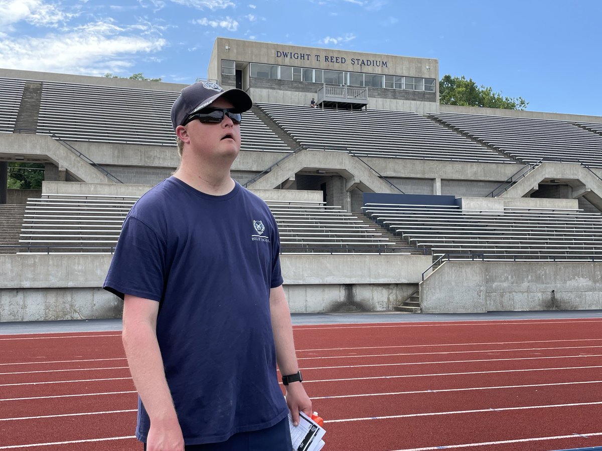 RodKRCG13's tweet photo. Great to see my friend Elijah Mayfield at LU football practice! ⁦@elijahmayf⁩ has served as ⁦@GoBlueTigers⁩ basketball manager for 6 years, this is his first season helping out with ⁦@LUMO_FB⁩ https://t.co/ZniSk0R89P