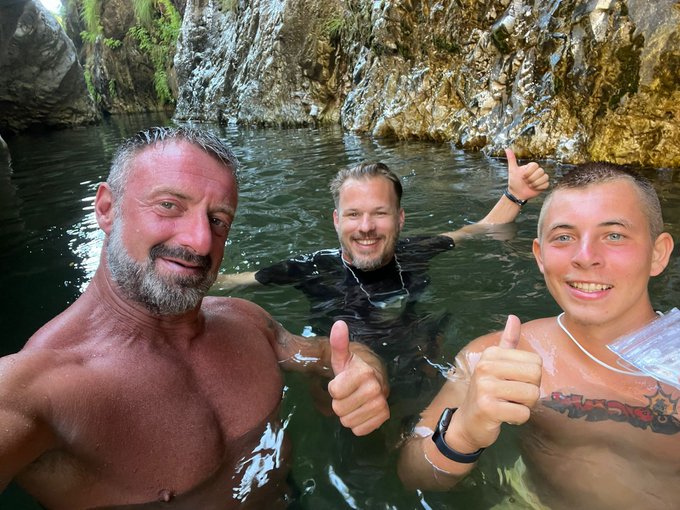 What a fantastic experience #travel #nature #friends #Holliday...... https://t.co/2Kh7SeQiha<a href="/tag/travel"class="tags">#travel</a><a href="/tag/nature"class="tags">#nature</a><a href="/tag/friends"class="tags">#friends</a><a href="/tag/holliday"class="tags"><span>#holliday</span></a>