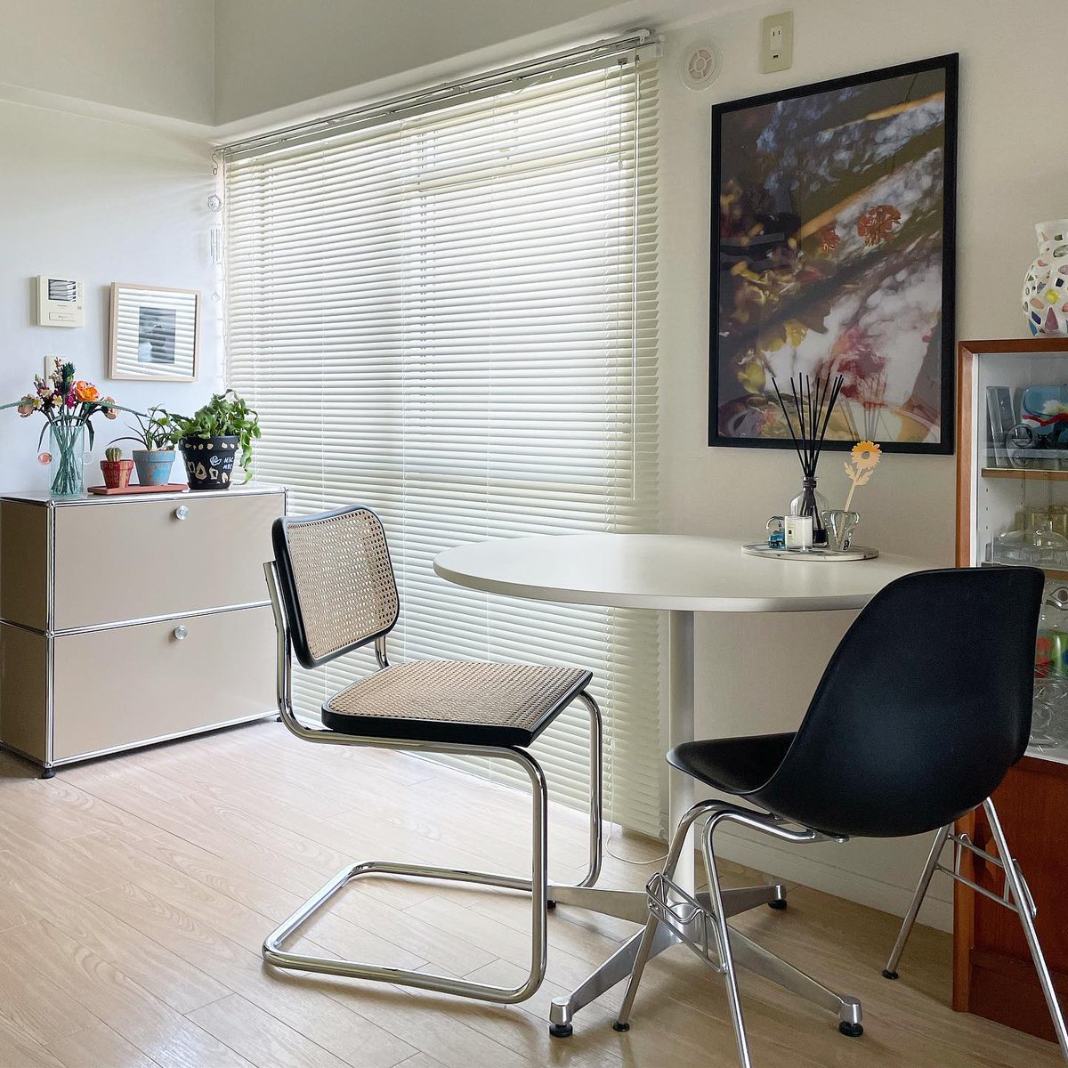 An international sensation. A modern institution. Marcel Breuer's Cesca Chair remains a defining example of the grace, flexibility, and comfort of tubular steel furniture. 📸: @__kazumix
 
ms.spr.ly/6019j3s6F