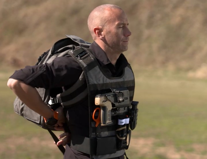 SPORTSMANchnl's tweet photo. Gotta love what @byrnanation did with their Shield Backpack. It will protect, and equip you, but also give you the ability to provide medical assistance after the fact. Click https://t.co/fsEg5u3FJO for the video.
#ShieldBackpack #SelfDefense #TacticalBackpack #Byrnanation https://t.co/R1DT00euDR
