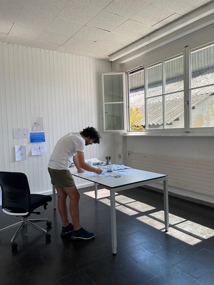 mixerarts's tweet photo. Yüksel Dal @walzwerk
Between July and September, Yüksel Dal, who lives and works in İstanbul, participates in the WalzWerk Residency Program in Basel. Yüksel’s solo exhibition will be featured in Mixer's 2023 exhibition program.

#yükseldal #artistresidence #basel #walzwerk https://t.co/LOOnyDRZYs