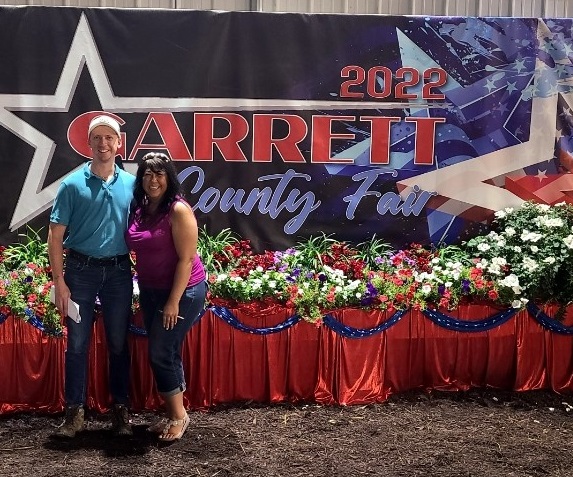 ClearMtBank's tweet photo. We were happy to support the youth livestock exhibitors at the Garrett County Fair. Maggie and Chase were happy to represent the bank. Congratulations to all the youth on the hard work they have put into their projects.
-
#communitybank
#Garrettcountyfair
#garrettcounty https://t.co/DPcJtBpkD8