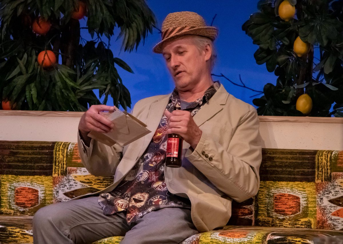 "I Ought to Be in Pictures" by Neil Simon.
🎬 🎬🎬🎬🎬🎬🎬🎬🎬🎬🎬🎬🎬🎬
"We Ought to Have an Audience"
🗣 👏🏼 🗣 👏🏼🗣 👏🏼🗣 👏🏼🗣 👏🏼🗣 👏🏼🗣 👏🏼
Southwold Arts Centre from Tuesday 9th 7.30pm
Sparkling witty and moving script and fab cast inc <a href="/JulianHarries/">Julian Harries</a> 
ticketsource.co.uk/southwoldandal…