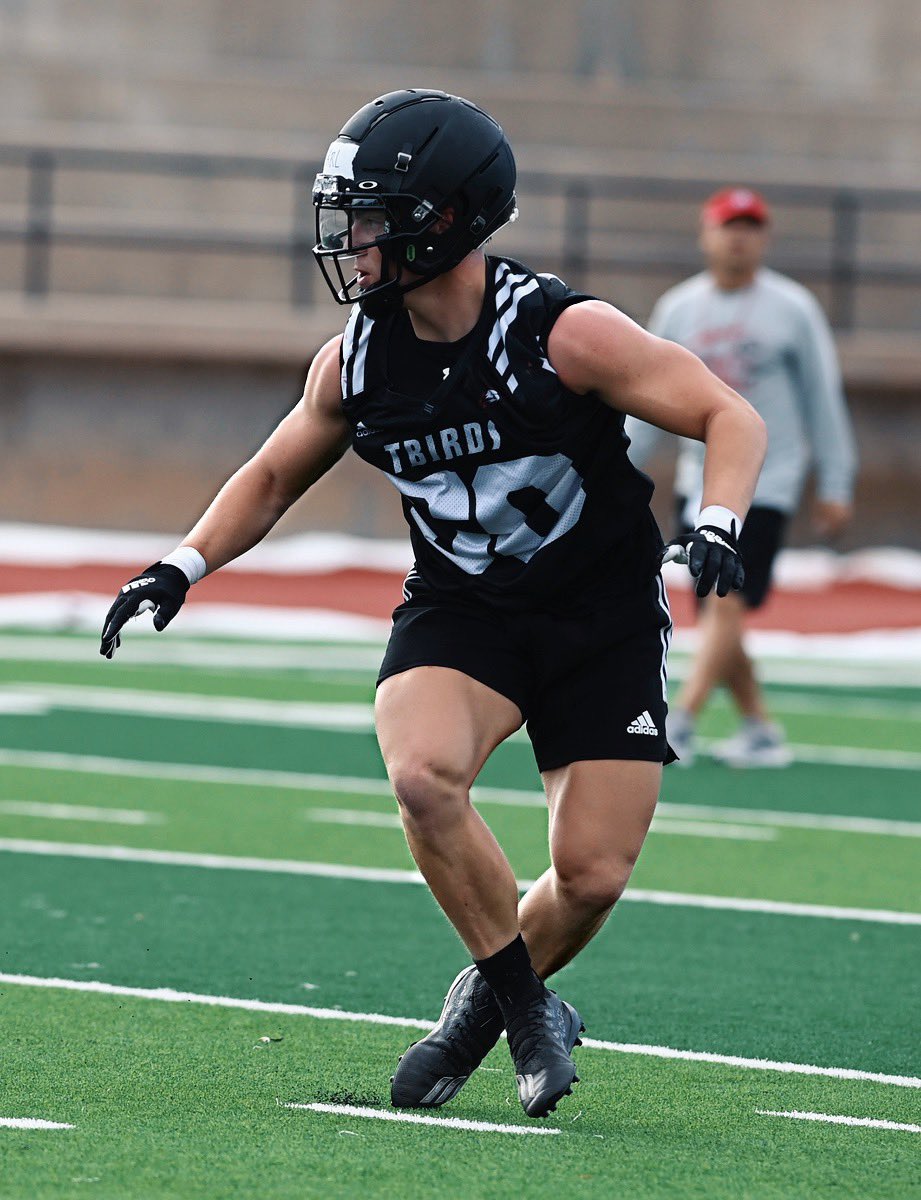 tkblitz28's tweet photo. fall camp😈☑️ @SUUFB_ https://t.co/s2zz8vFaTS