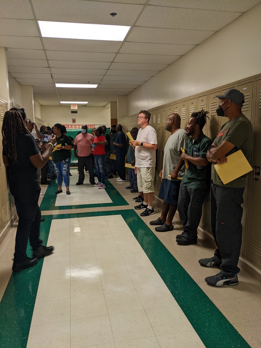 SMCPS_Ops's tweet image. Ops PD on Aug 3rd was  a smashing success, with the sharing of content, experiences, knowledge, and teamwork!