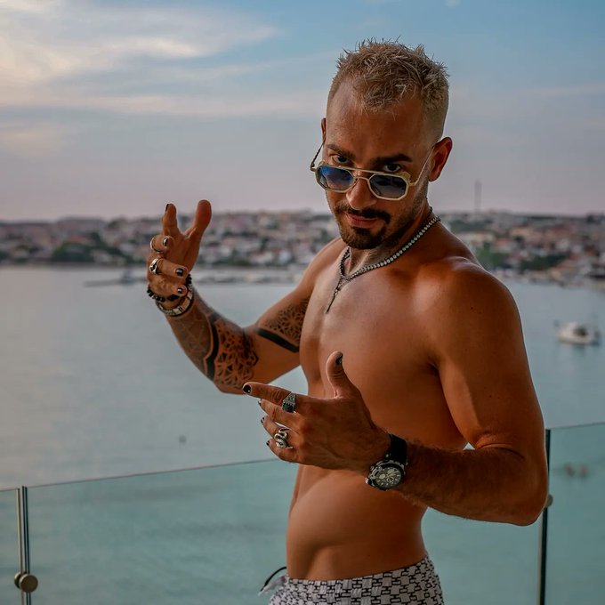 Welcome to Pug Island Croatia. https://t.co/FwcrEWBdnX<a href="/tag/enjoyingeverydaylife"class="tags"><span>#enjoyingeverydaylife</span></a>