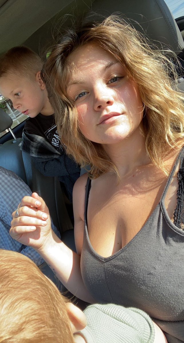 emmacconley's tweet photo. Can’t selfie w/o my babies 😵‍💫🫠 https://t.co/P0B7zRxDoR