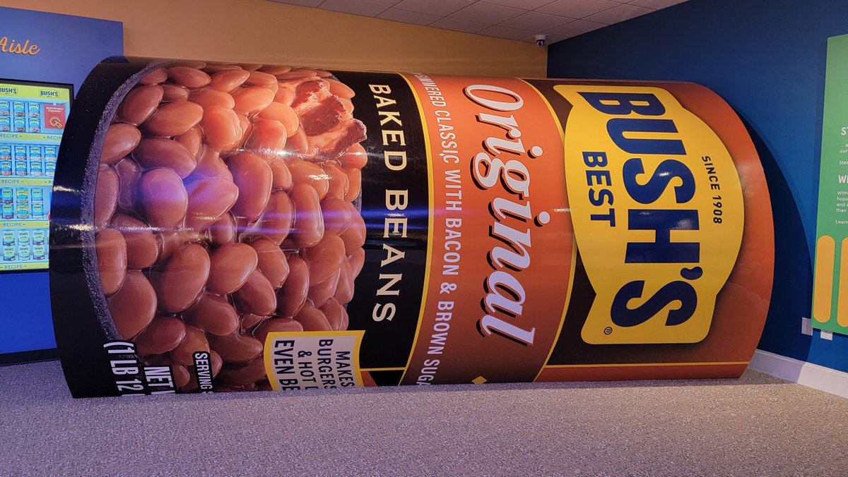 photocatkate's tweet photo. Roll That Beautiful Bean Footage!!! #bushbeans https://t.co/zbiXKuFdza