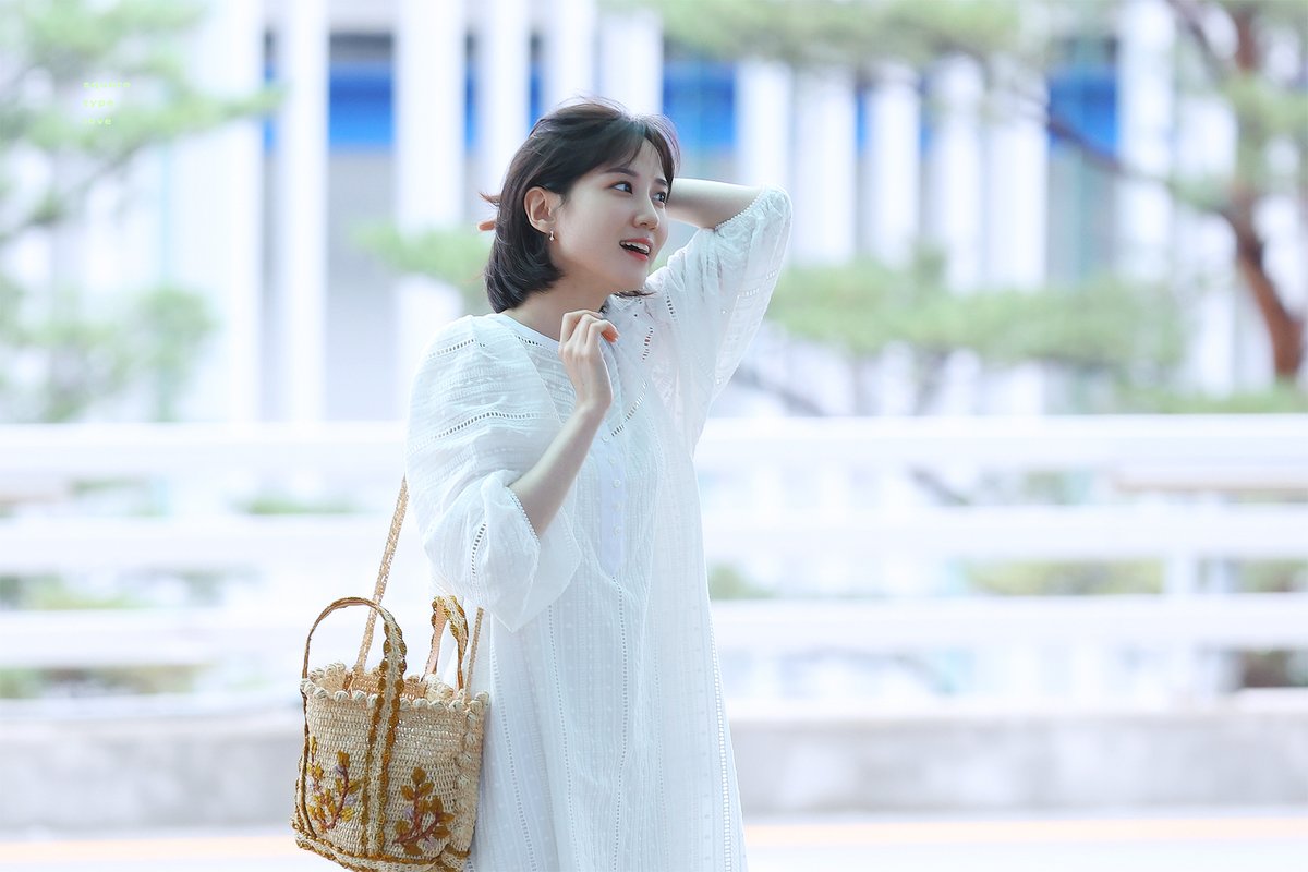 squaretypelove's tweet photo. 220808 ICN #박은빈
여름이었다 ... https://t.co/rE7gTVDV7G