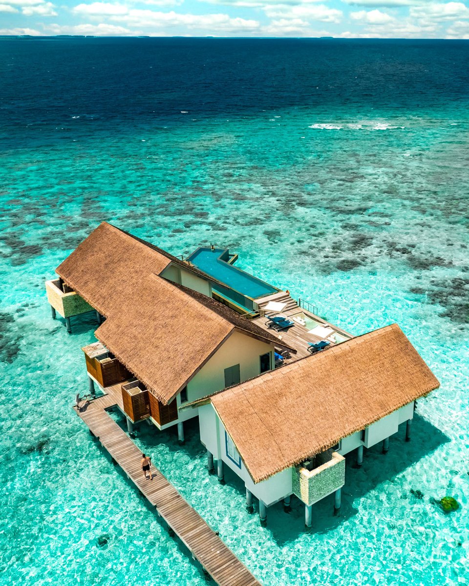 Four Seasons Resorts Maldives tweet media