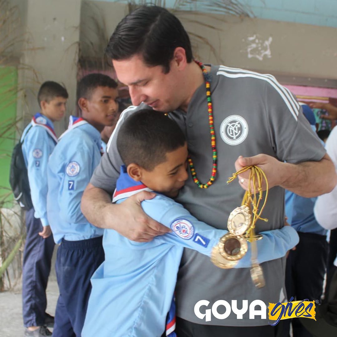 GoyaFoods's tweet photo. What an amazing experience we had during our visit to the Internado in Barranquilla, #Colombia with @NYCFC We sponsored #ScoutWeek "La Gran Aventura Scout 2022” a fun week of activities including #soccer clinics. TY #NYCFC for making this possible for these kids #GoyaCares https://t.co/kJ9c10Htjs