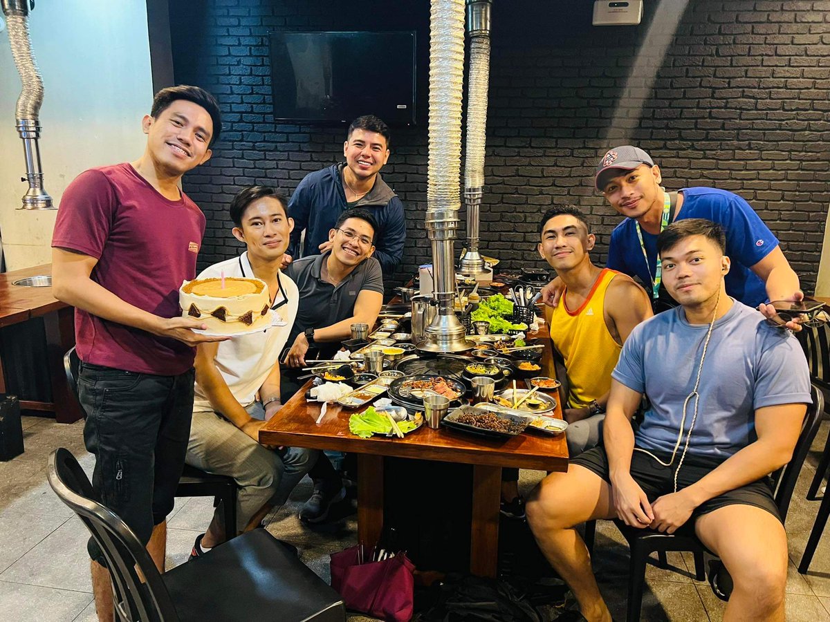 RM888_'s tweet photo. Thanks to my constant Buddies! Labyuuu 👊💞 #Level30
@Lerence @uchiboylabo @Vin0y18 @thatguyfrancis @markisip22 @dustindwolf @jmyosures #RonTe https://t.co/1Lyd6gUwjE