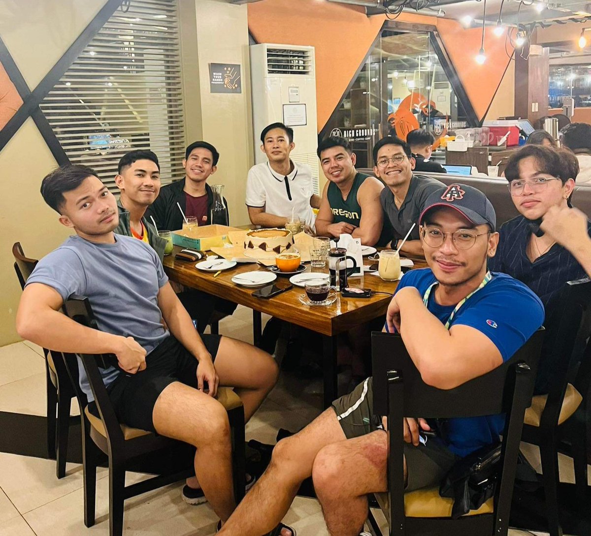 RM888_'s tweet photo. Thanks to my constant Buddies! Labyuuu 👊💞 #Level30
@Lerence @uchiboylabo @Vin0y18 @thatguyfrancis @markisip22 @dustindwolf @jmyosures #RonTe https://t.co/1Lyd6gUwjE