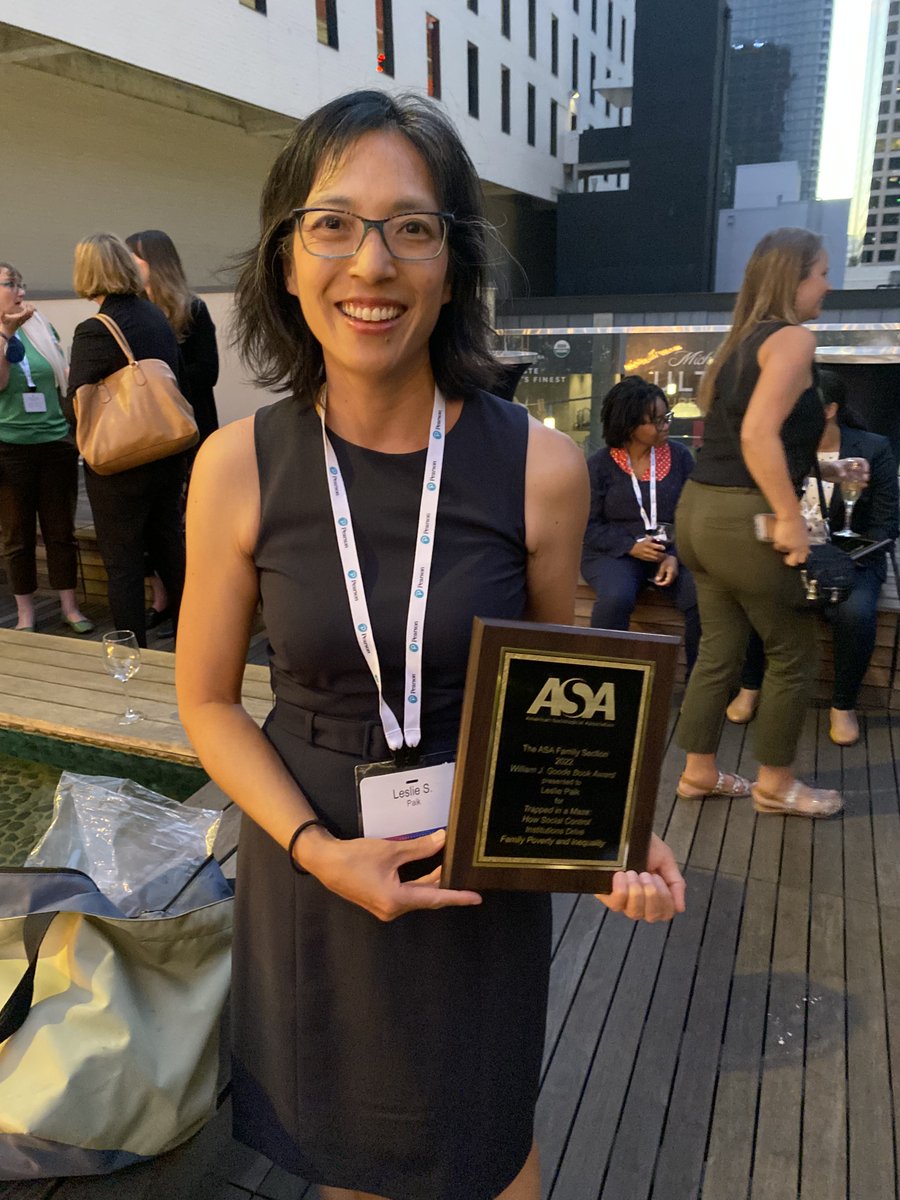 Leslie Paik tweet media