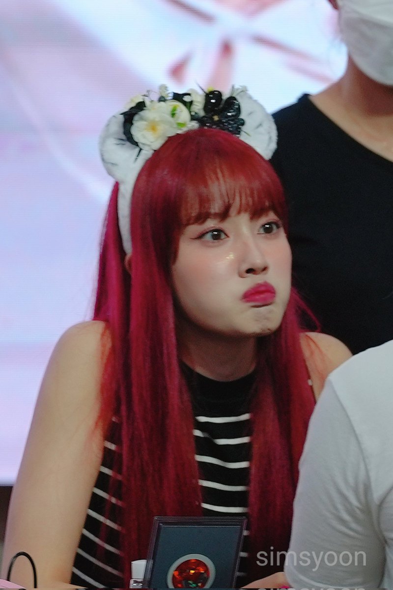 simsyoon's tweet photo. 20220723 메이크스타  

힝자윤 https://t.co/KiXG87UQql