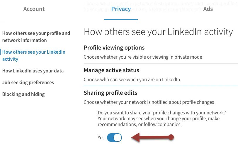 CareerPivot's tweet photo. Do You Have a LinkedIn Profile Update Strategy? - Career Pivot https://t.co/1iELrHQRJi #boomerjobtips #LinkedIn https://t.co/MDSNJVBmmR