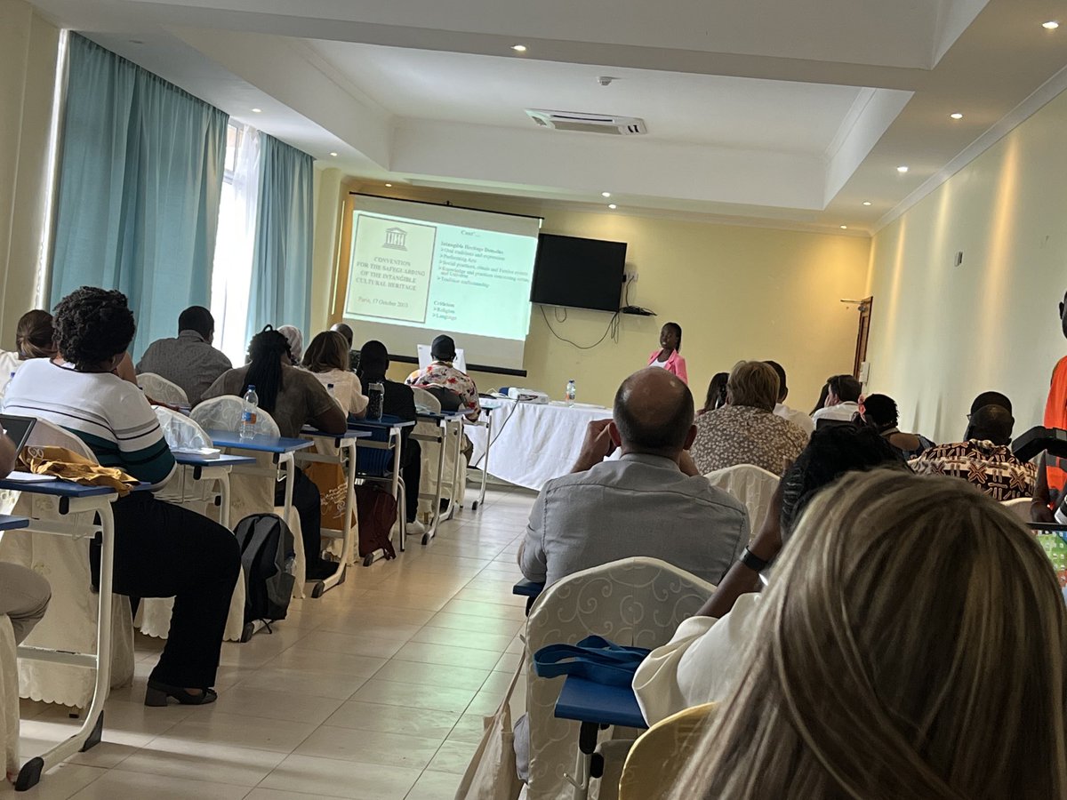 Excellent talk by #MizaAlex during the 16th #PanafCongress in #Zanzibar. The meeting will continue tomorrow. #PAAinZanzibar #Panaf2022 ⁦<a href="/IchumbakiE/">Elgidius Ichumbaki, Ph.D.</a>⁩ <a href="/PanAf_1947/">PanAfrican Archaeological Association</a>