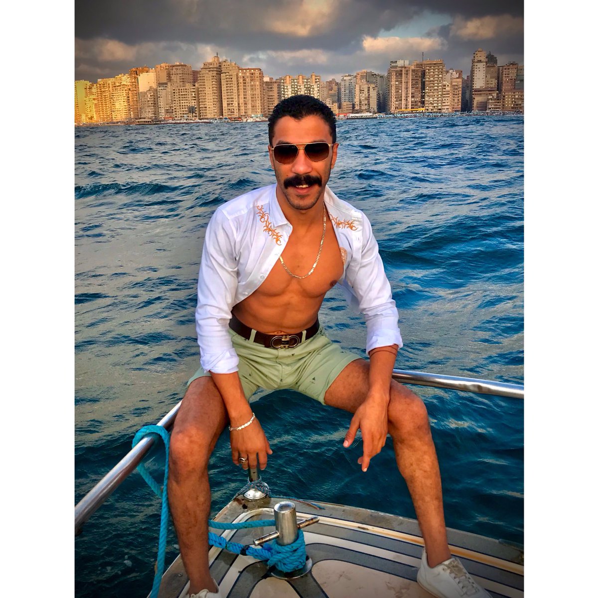 EbrahemElmgrab1's tweet photo. كدا كدا ساحل😂💙 https://t.co/g0wXESupYL